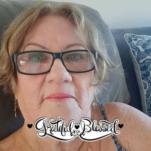 Meet your Posher, Sandy